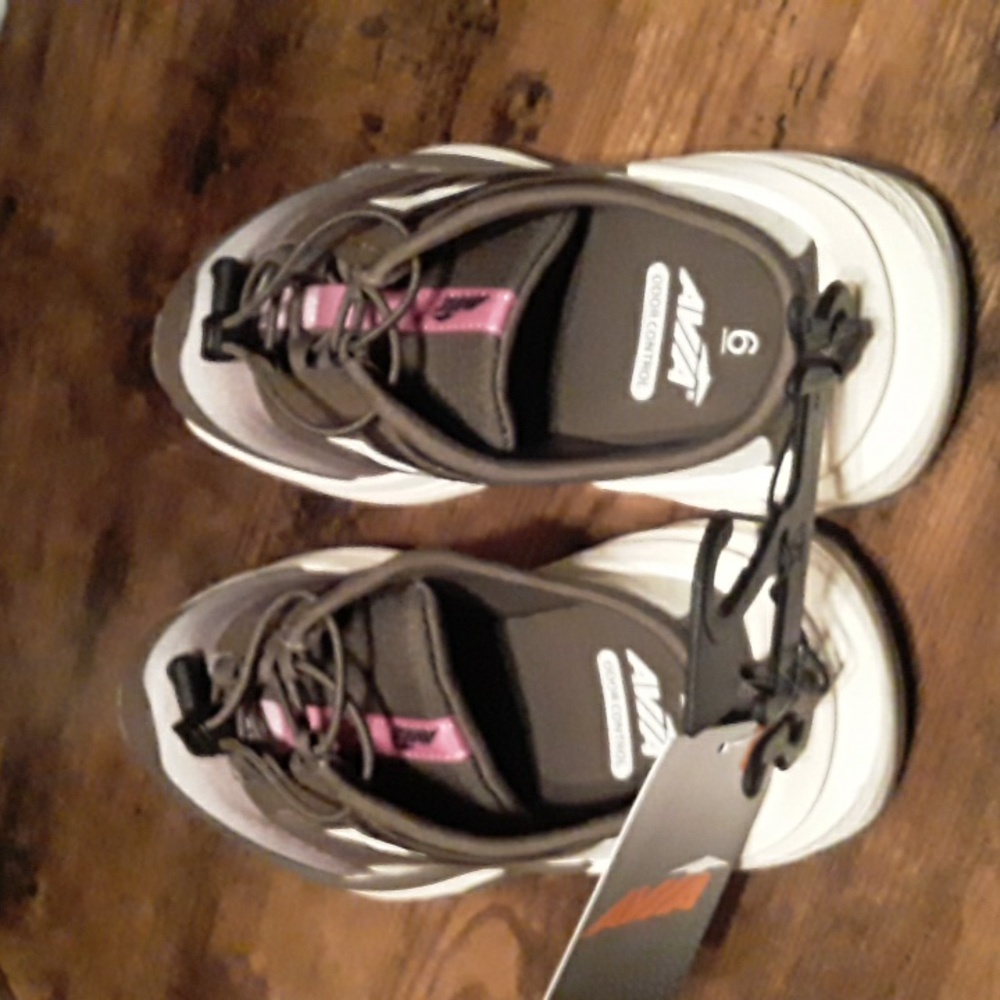 NWT Avia Multiple sizes Women's Slip On Athletic shoes Brown/pink & Cream - Picture 5 of 10